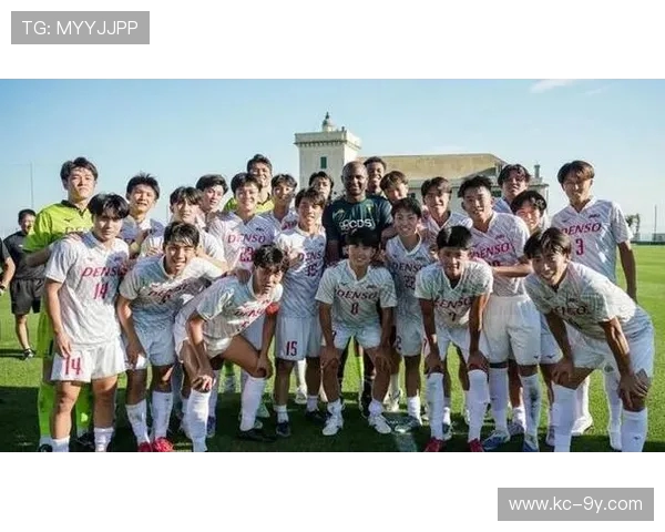 日本足球主帅风格与战术特色分析及其对球队发展的影响 日本足球主帅风格与战术特色分析及其对球队发展的影响